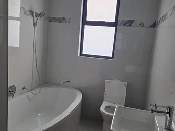 3 Unit Townhouse Complex