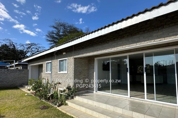 3-Bedroom Apartment in Prime Newlands Location