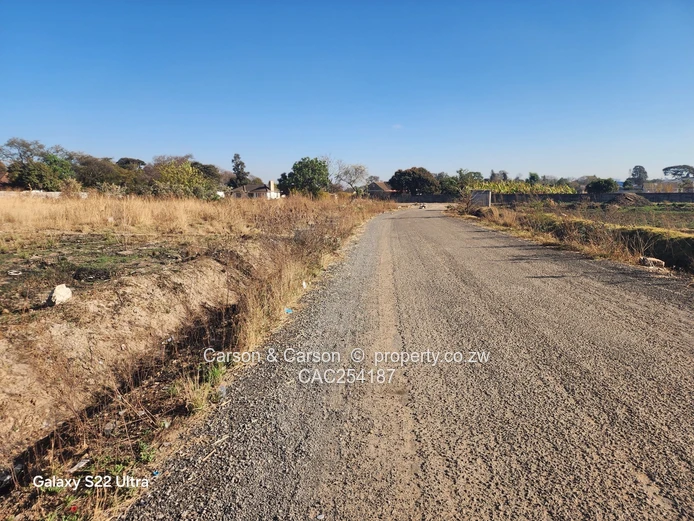 Serviced 1000m2 Stand on Tarred Main Road, Waterfalls