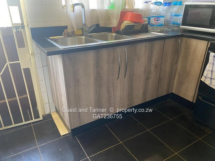 Avondale Garden Flat for Sale – Prime Location, Exceptional Value