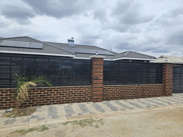 3 Bedroom Flat & Apartment