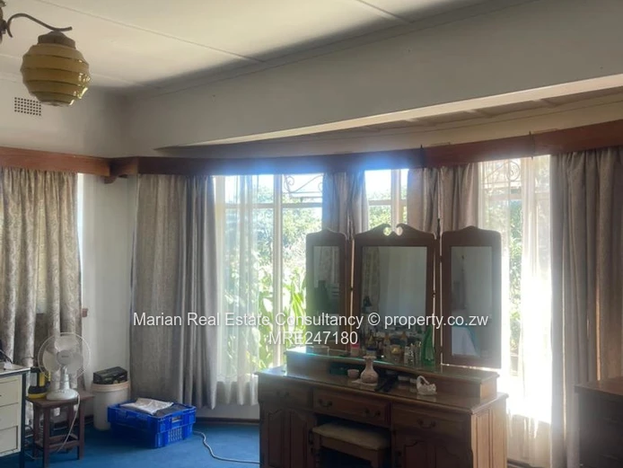  Newton West, 3 Bedroom Home  For Sale 
