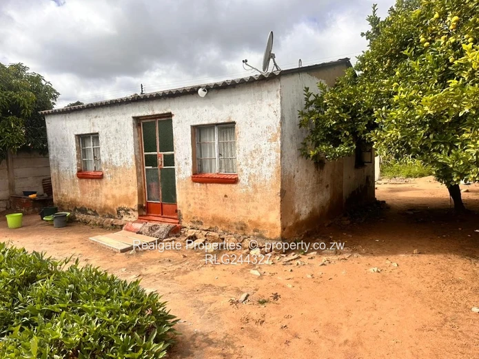 Old Pumula Four Roomed House