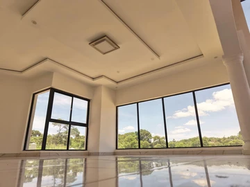 6 Bedroom Flat & Apartment