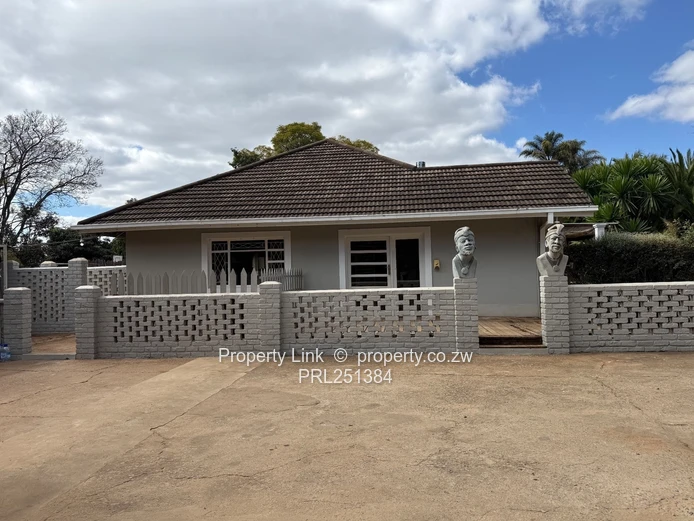 PRIME 4677m²  RIDGEWAY SOUTH LOCATION