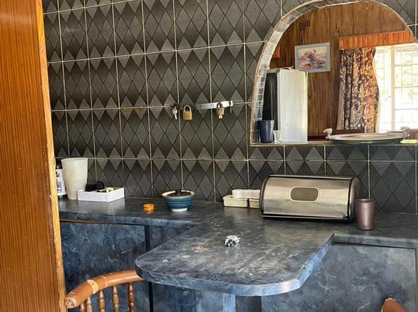 Farm & Agricultural Land