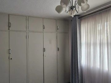 3 Bedroom Flat & Apartment