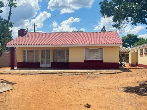 Queens Park West house for sale