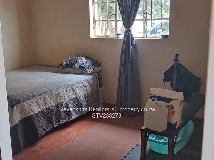 Prime stand with Cottage in Galloway Park, Norton 