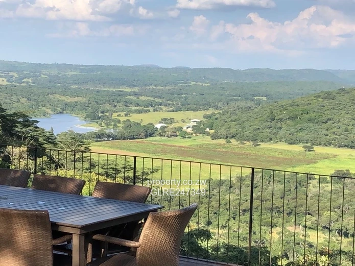 Greendale 4-Bed Home on 4 Acres — Pool, Borehole & Views