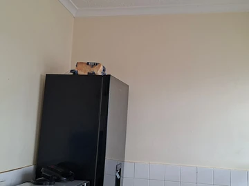 2 Bedroom Flat & Apartment