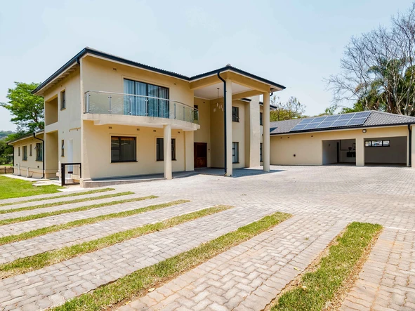 5 Bedroom House