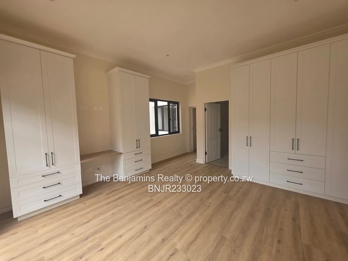 Beautful Townhouse In Borowdale/Pomona