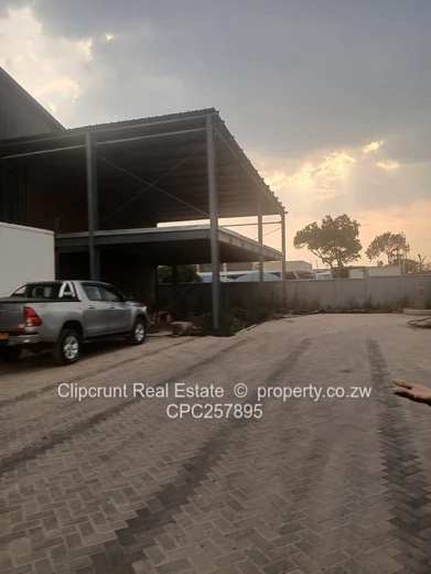 Gleneagles warehouse forsale (Sole Mandate)