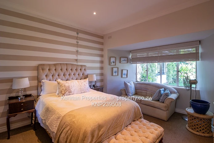 Stunning Home In Great Location.  Offer over $950 000