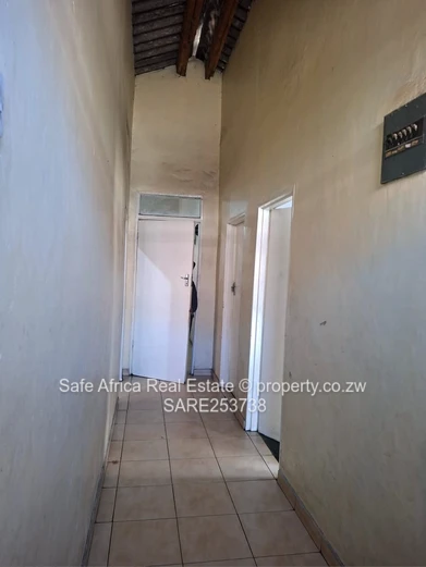 3-BEDROOM FAMILY HOME FOR SALE – ZENGEZA 3 EXTENSION | 181sqm | $38,000  