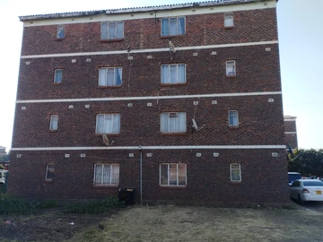 2 Bedroom Flat & Apartment