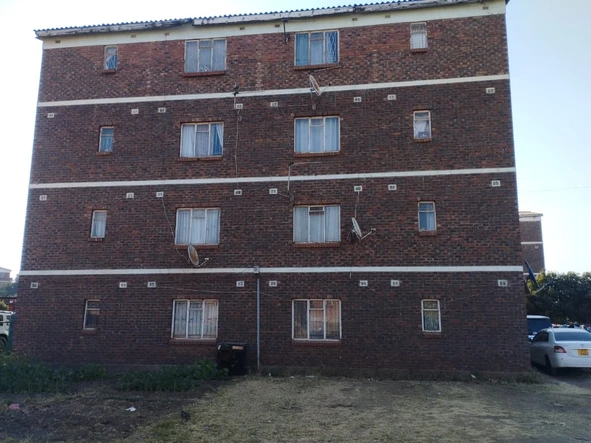 2 Bedroom Flat & Apartment