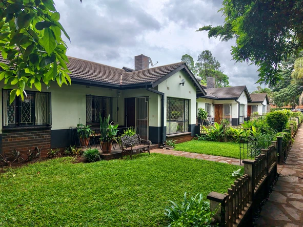 3 Bedroom Flat & Apartment