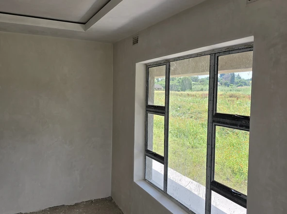 2 Bedroom Flat & Apartment