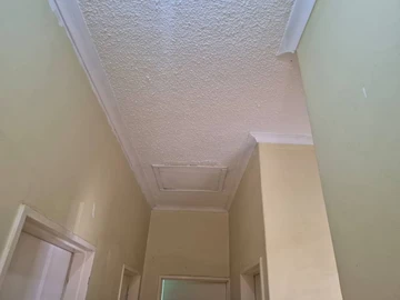 2 Bedroom Flat & Apartment