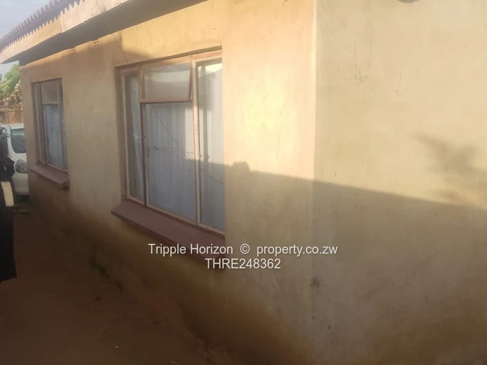 Dzivarasekwa 2-Bed Core house with Walled Yard, Parking & Main Road Frontage
