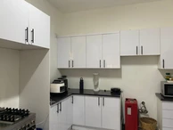 Modern Living in Morningside-4 beds + Cottage + Outdoor Entertaining