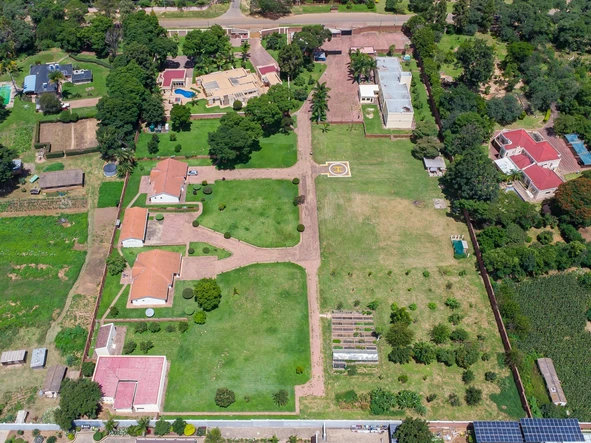 3 Unit Townhouse Complex