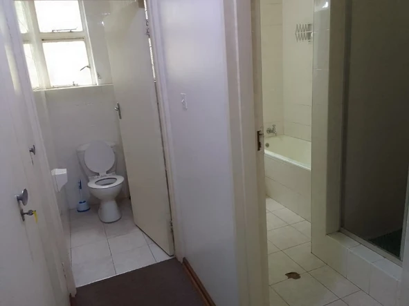 3 Bedroom Flat & Apartment