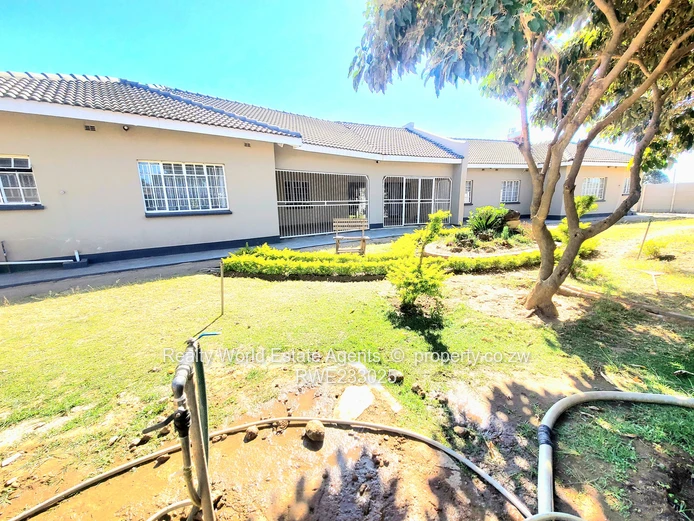 For Sale: Exceptional 7-Bedroom Home with Agribusiness Potential – Ziko, Chitungwiza