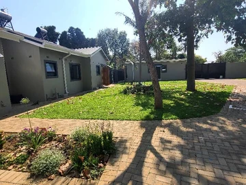 2 Bedroom Garden Flat