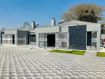 3 Bedroom Garden Flat