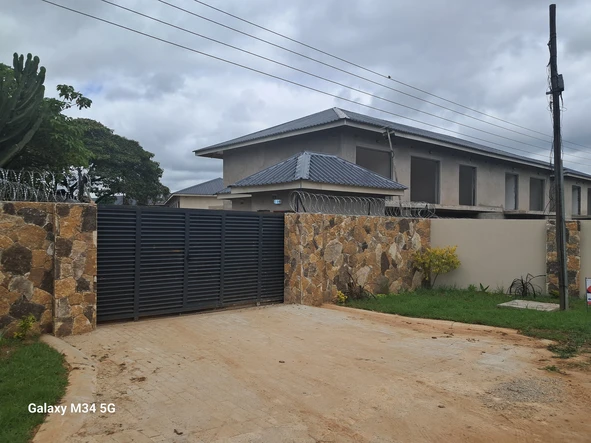 2 Bedroom Garden Flat