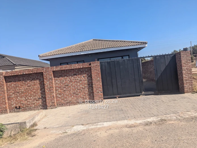 Glaudina house to rent  (Sole Mandate)