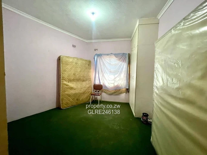 Elegant 5-Bed Westgate Home with Pool & Borehole