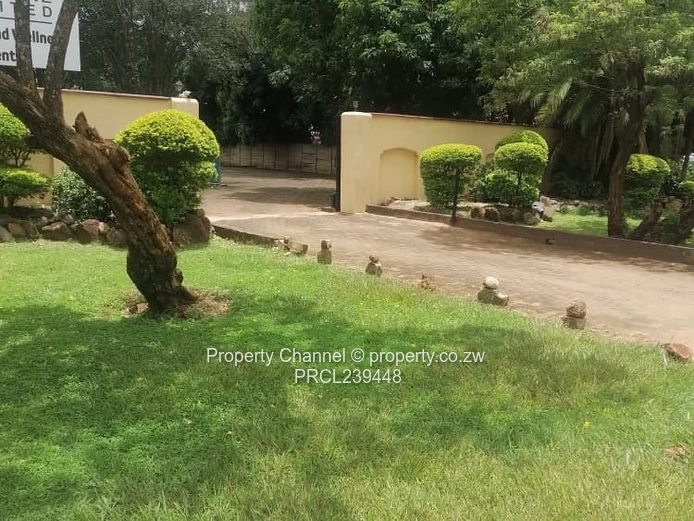 Town House For Sale In Milton Park