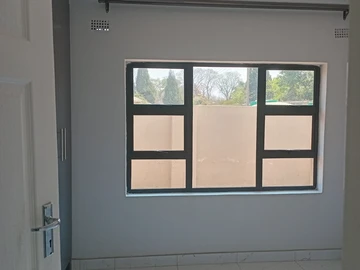 3 Bedroom Garden Flat