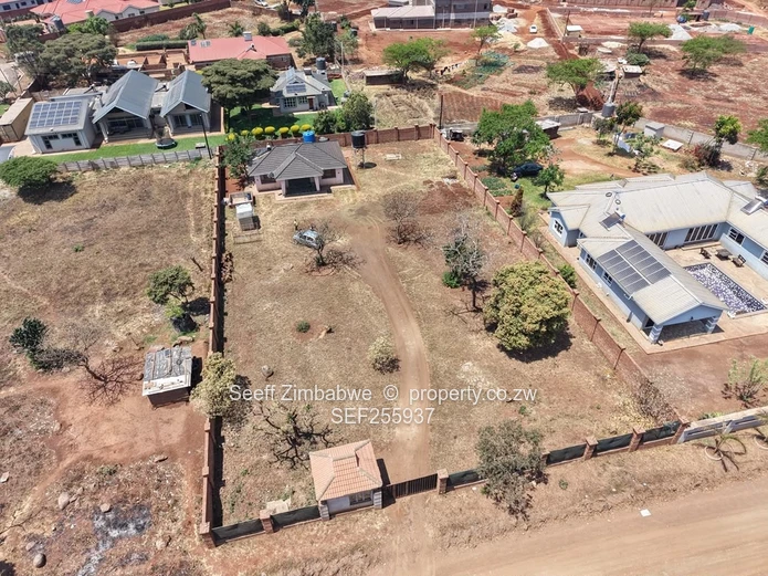 Spacious 3-Bed Cottage on 2040m² with Borehole in Gletwin Park, Harare North