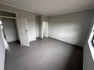 4 Unit Townhouse Complex