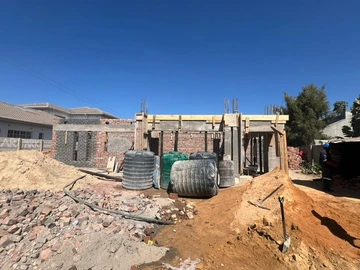 3 Bedroom Flat & Apartment