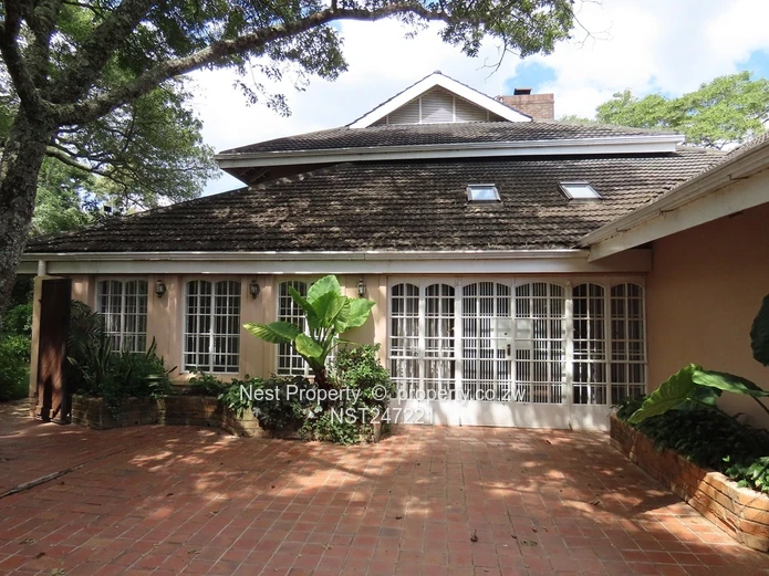 6 Bed Double Storey Splendour in Borrowdale!
