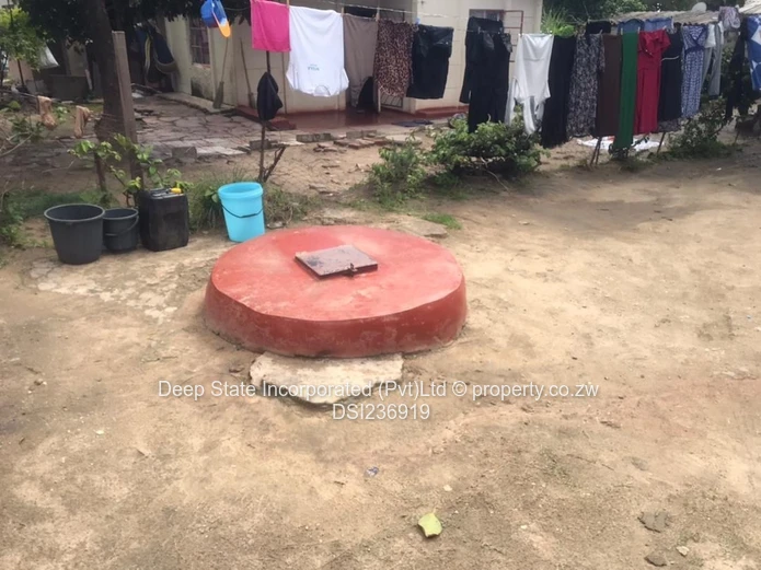 Tafara (mabvuku boundary)core house for sale  (Sole Mandate)