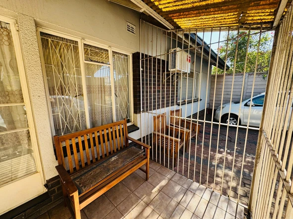 2 Bedroom Garden Flat