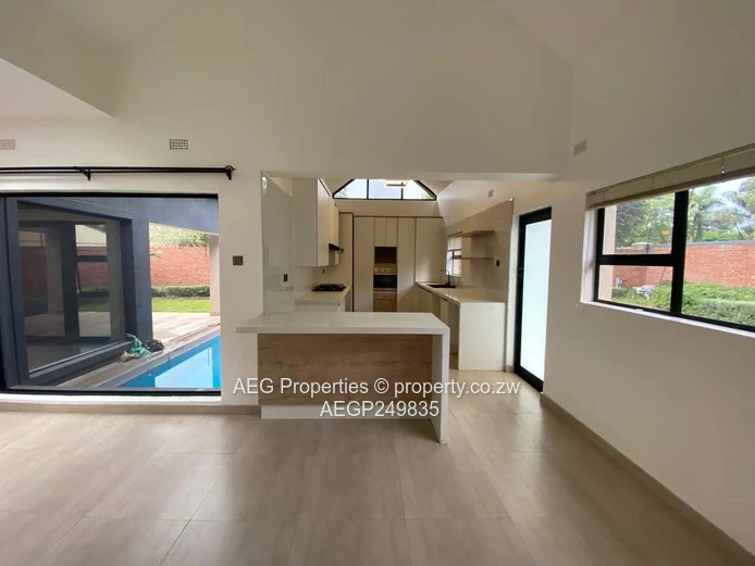 4  Bed Townhouse To Rent 