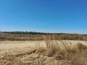 Commercial & Industrial Land