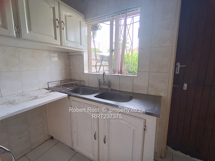 3 bed cluster home in Avondale West