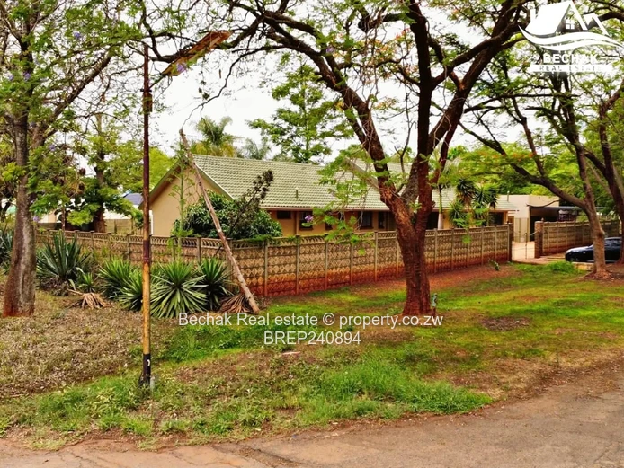 Immaculate house for sale in Suburbs 