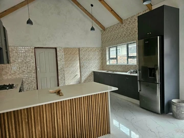 3 Bedroom Garden Flat