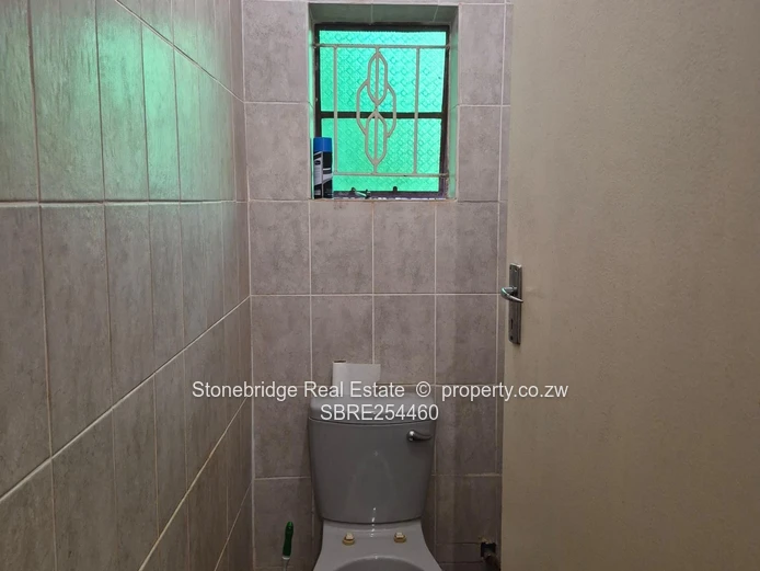 3 Bedroom House in Mahatshula North For Sale