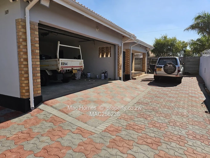 Glaudina house for Sale 